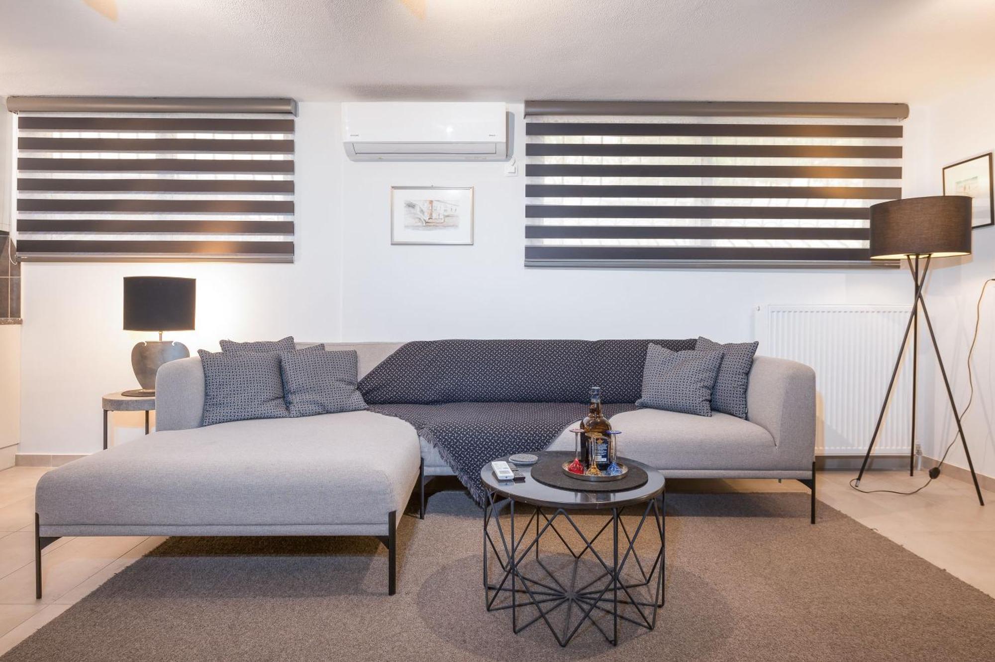 Glyfada'S Cosy Apartments Athens Exterior photo